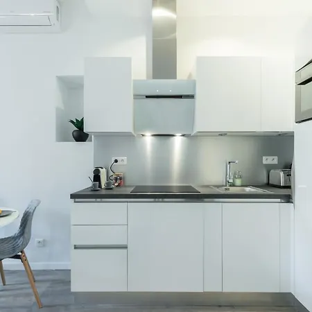 3 Fodere - Magnifique 2 Pieces - Quartier Du Port - Dernier Etage * Nice
